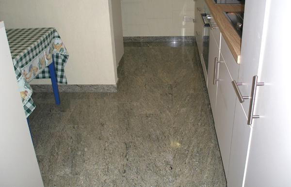 Natursteinfliesen aus Granit, Green Surf, 60x40, poliert